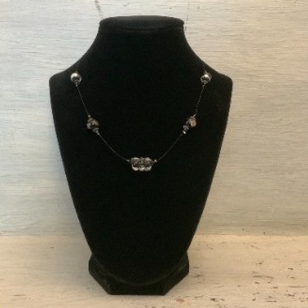 Handmade Glass Floating Stationary Bead Choker Necklace 17" Good‎ Condition